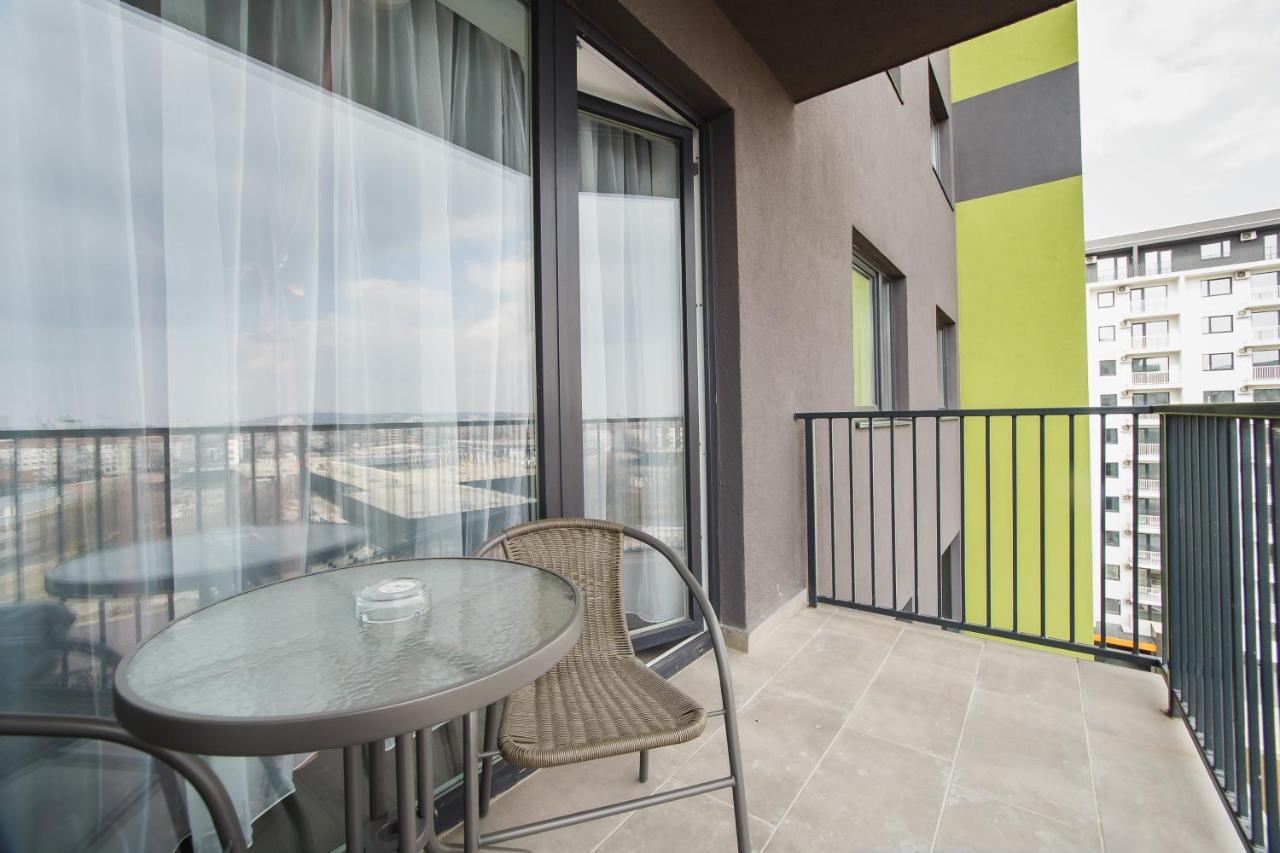 Trio Pink Apartman Nagyvárad Kültér fotó